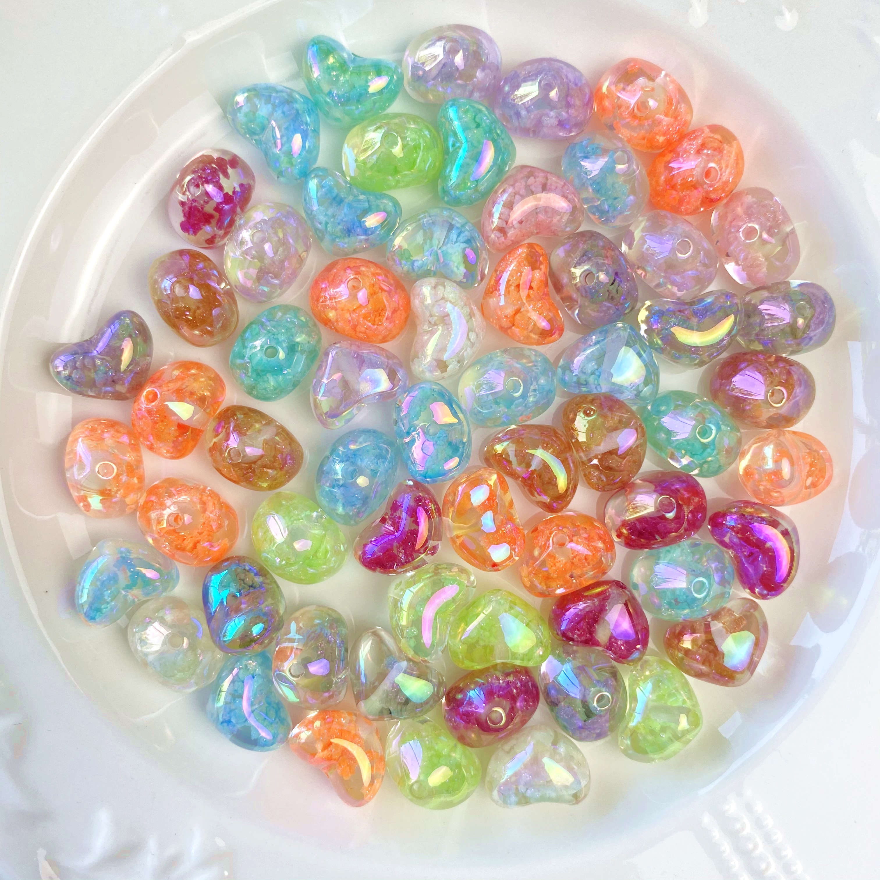 Acrylic uv heart-shaped cloud beads for free diy bracelets, pendants, ornaments and accessory materials details Picture