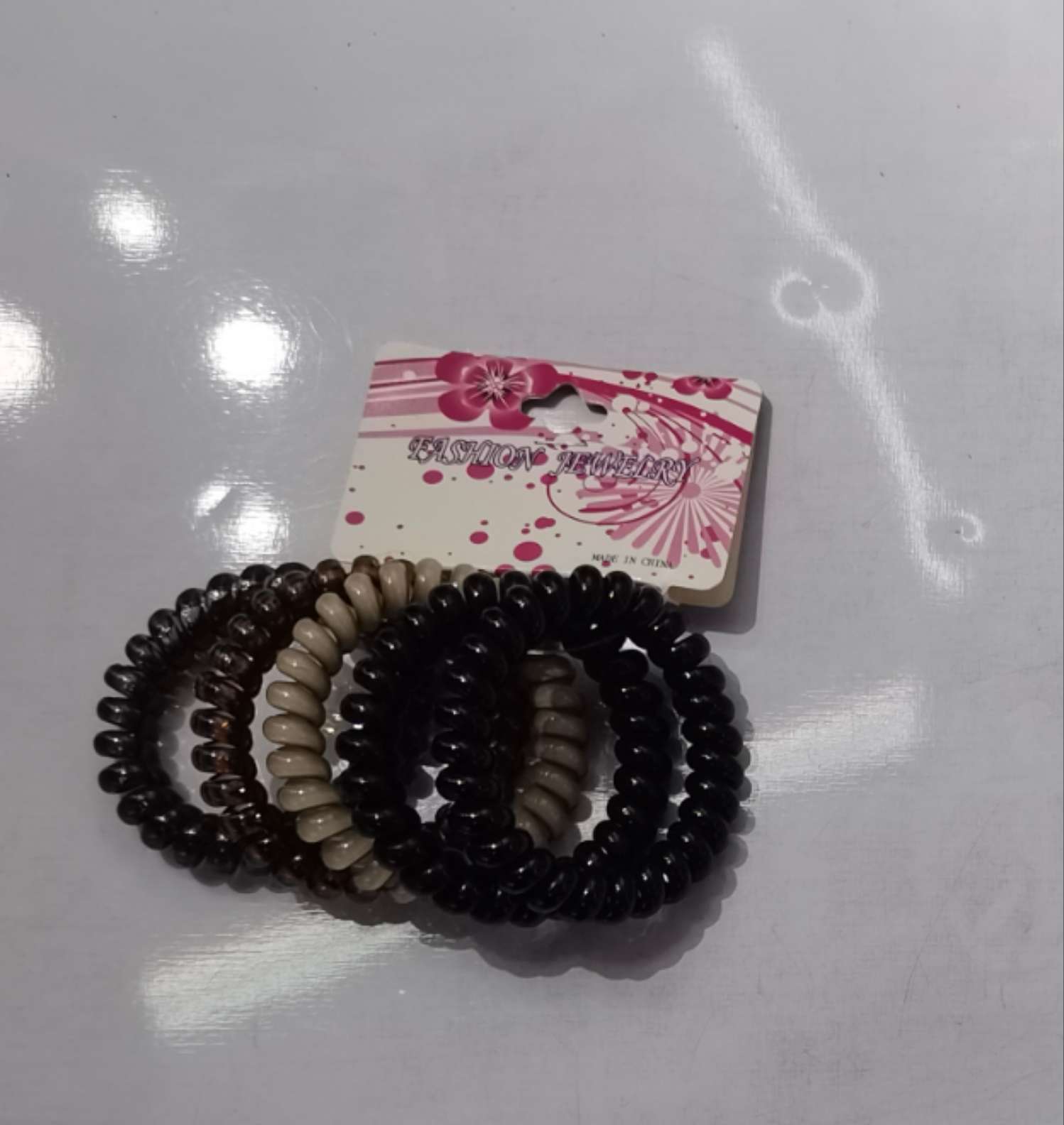 The accessory store recommends the large intestine hair band, hair tie, hair accessory series, simple and fashionable hair bands, hair accessories, large intestine hair bands, rubber bands, and hair bands detail image 2