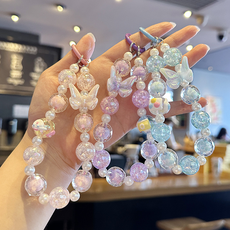 The popular beaded ice-crack butterfly mobile phone chain, car key chain accessory, women's bag key chain pendant, gift mobile phone chain, short and fashionable for women detail image 5