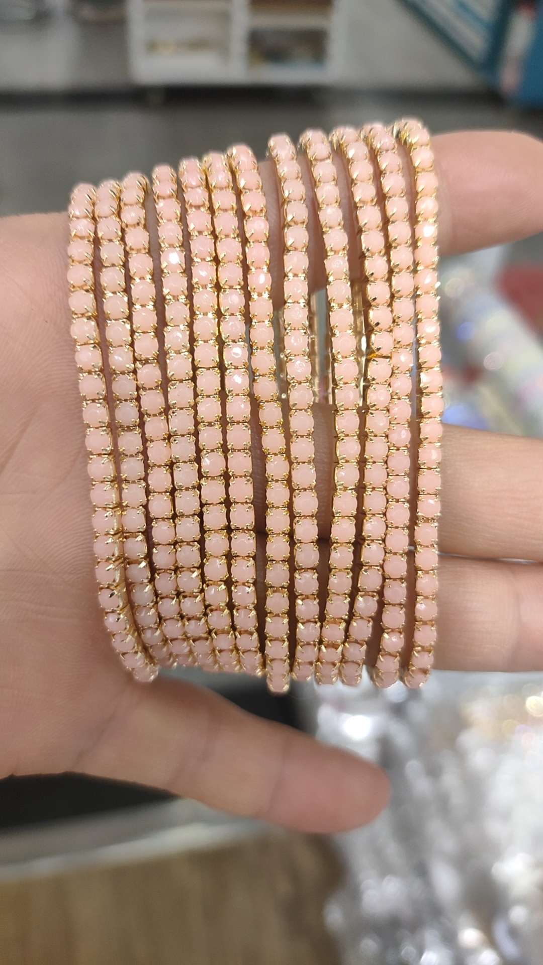 天然玉石精雕细琢珠宝饰品 独特设计优雅气质饰品 珍贵礼物其他饰品收藏