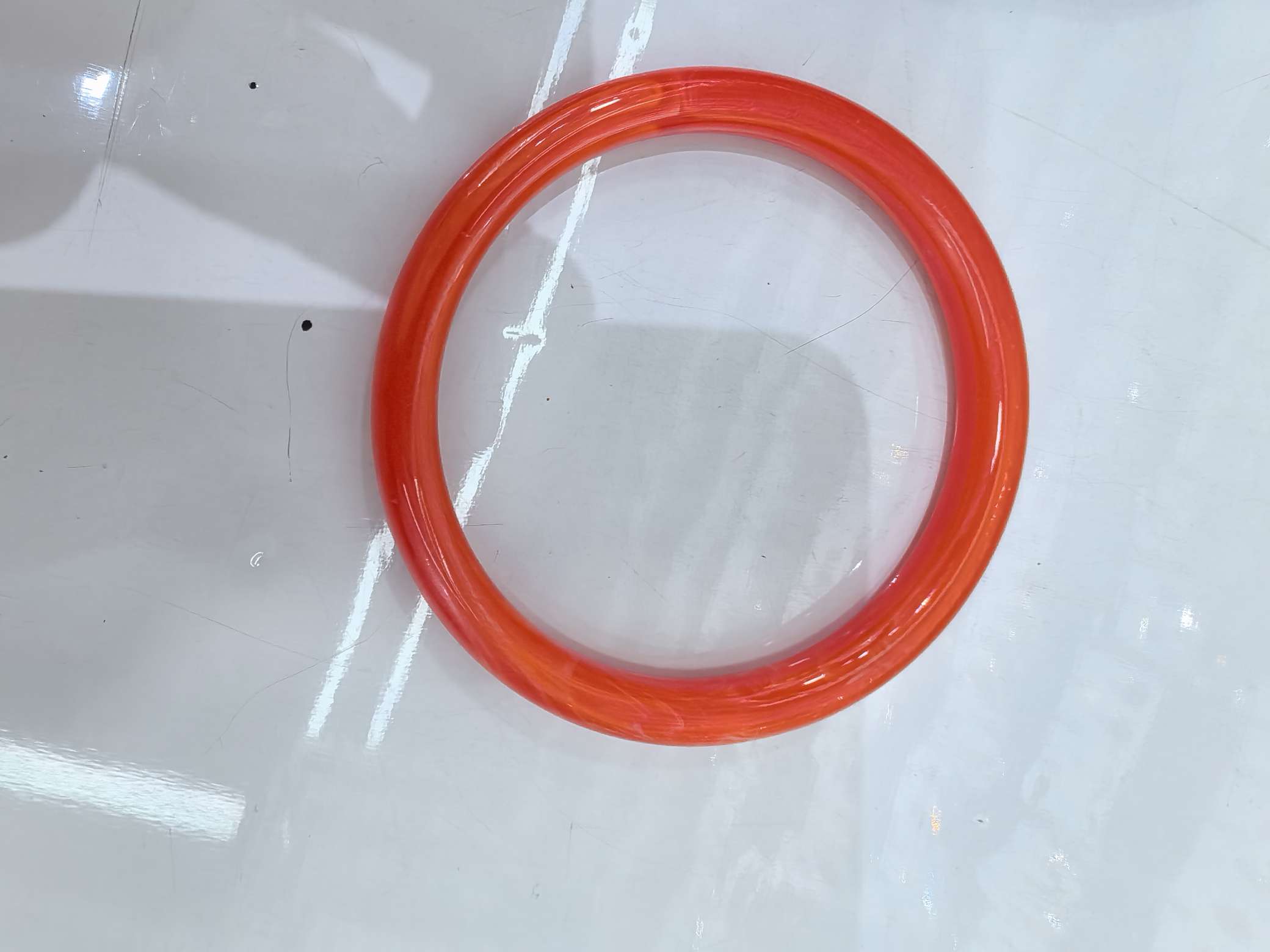 亚克力彩色手镯， 韩版时尚饰品 时尚大气 简约个性女士手饰配饰，红色，绿色，黄色，橘色，白色，有20多种颜色可以选择。