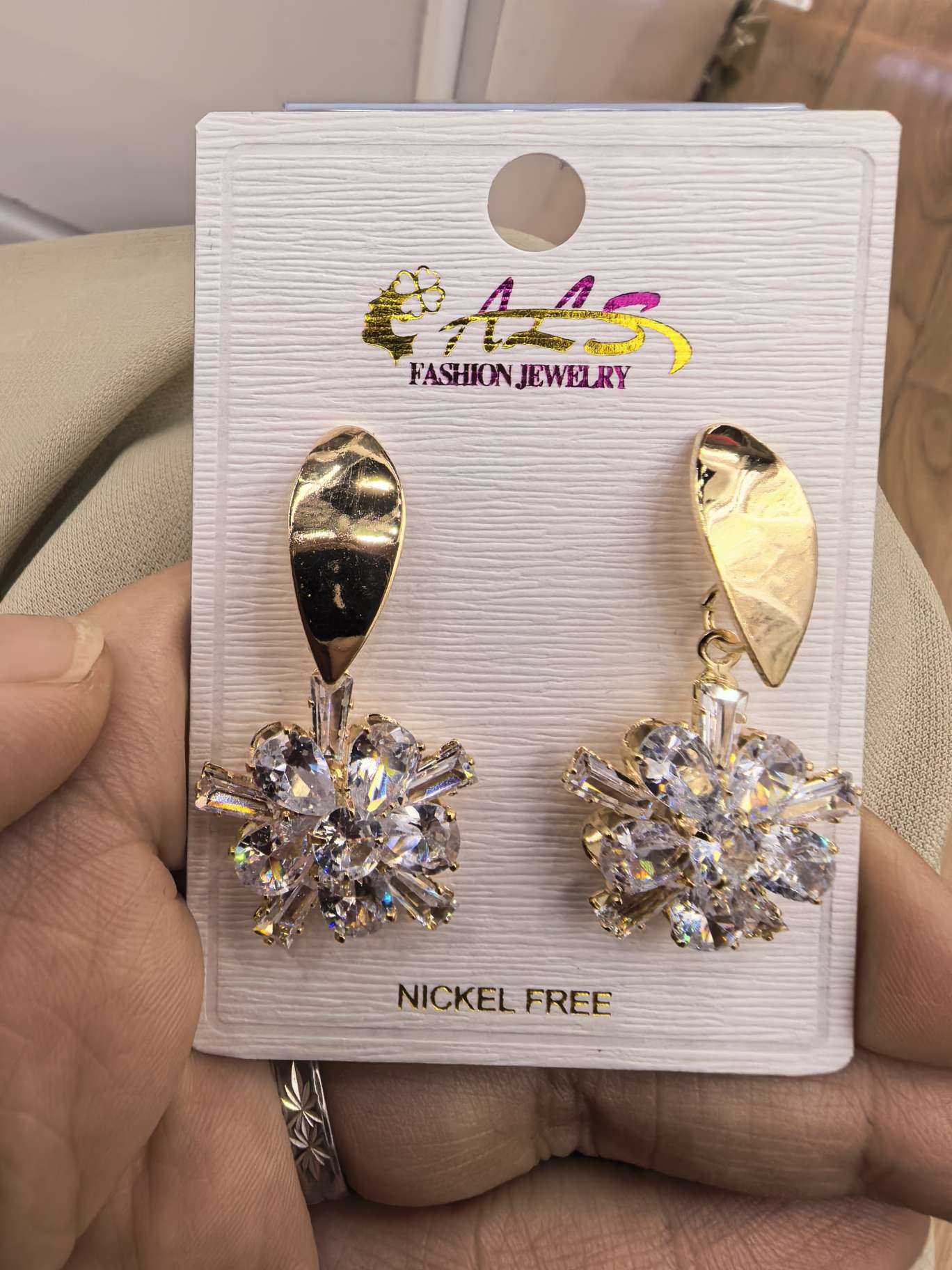 饰品耳钉套装 时尚耳饰 独特设计耳钉耳针 个性潮流女士首饰品饰品