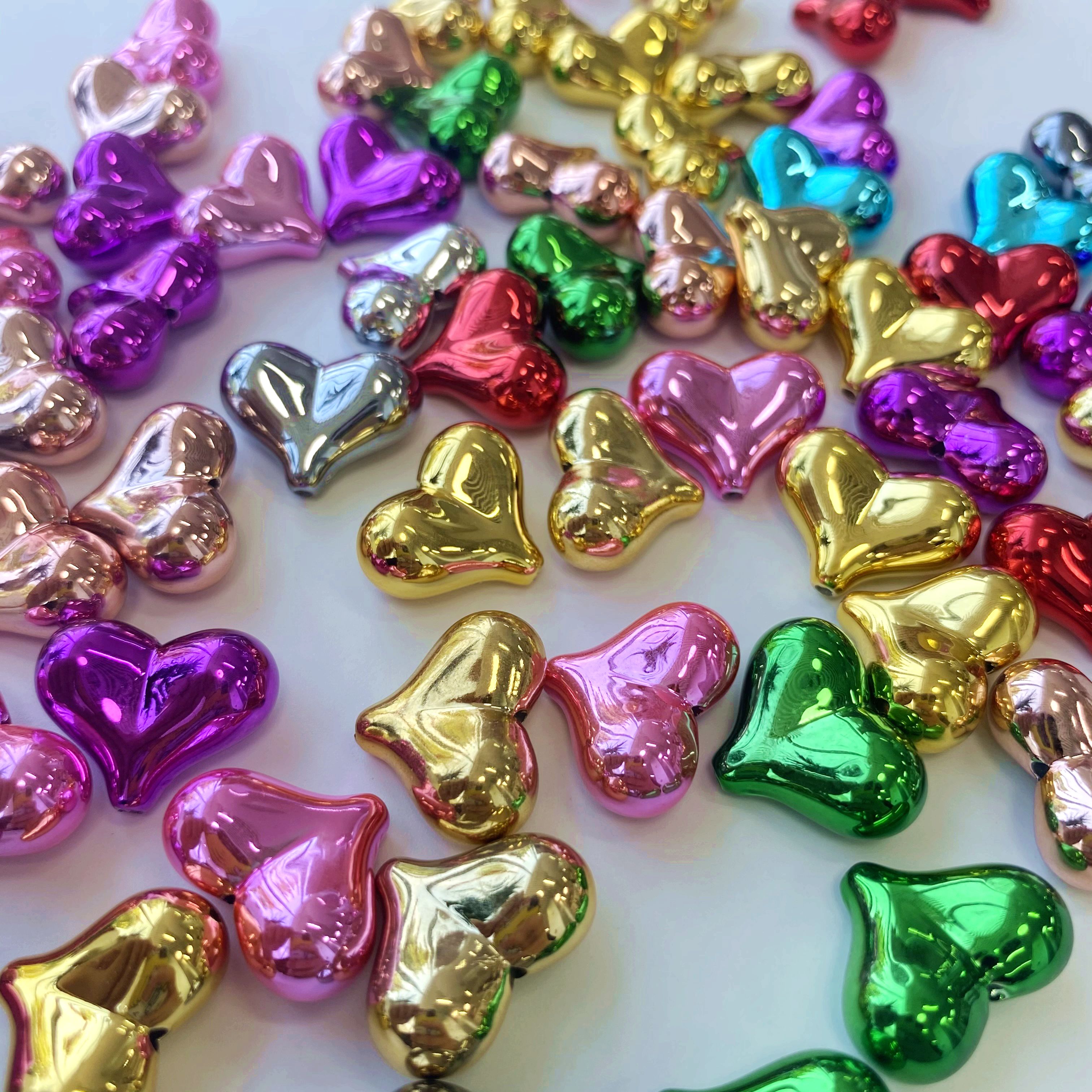 Acrylic uv electroplated metal peach heart d iy mobile phone chain hanging/hanging decoration key chain accessory production materials Application Scenario