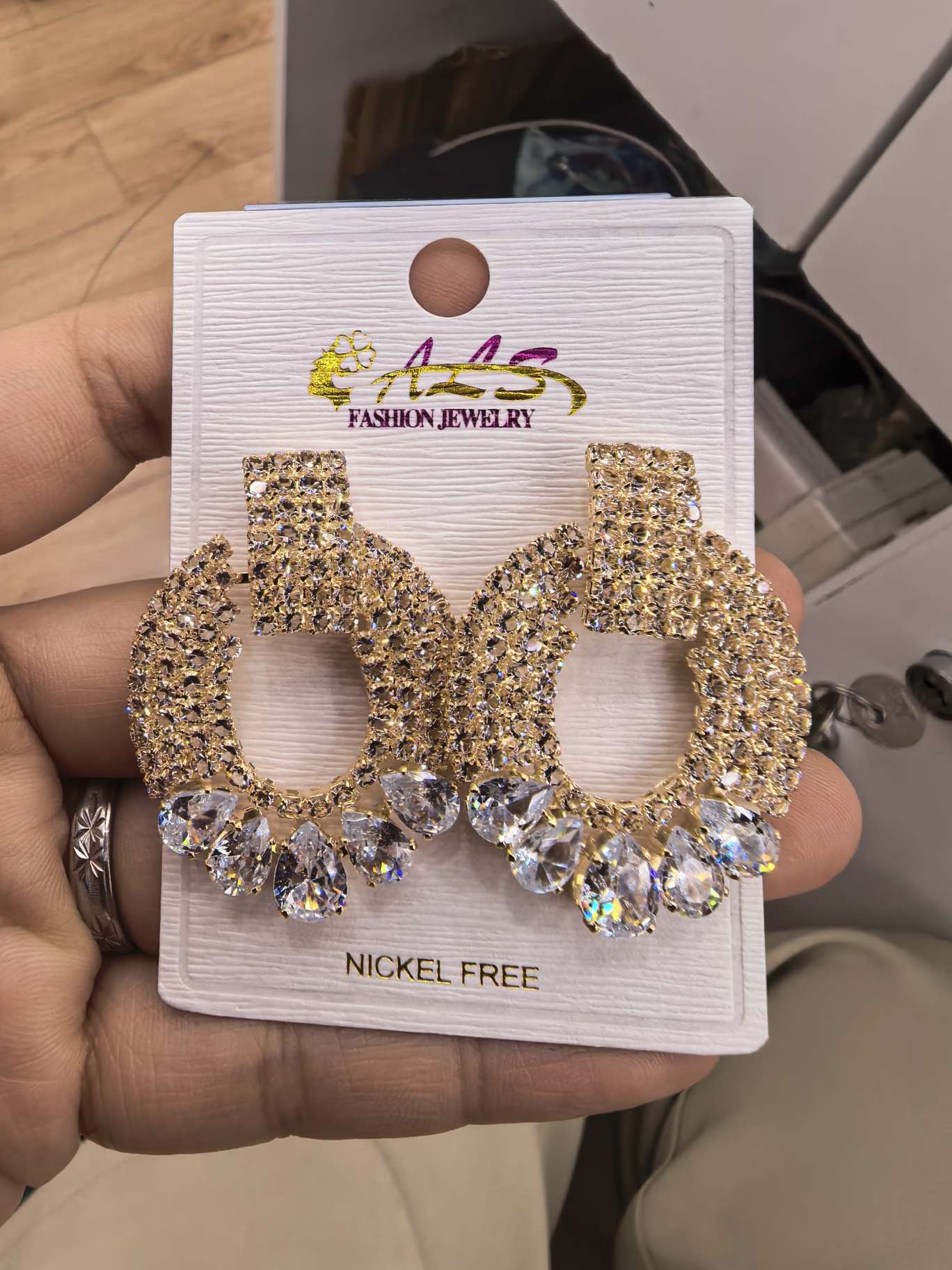 珍珠耳环烧焊工艺耳饰 精致饰品女士优雅耳饰 独特设计时尚耳环礼物