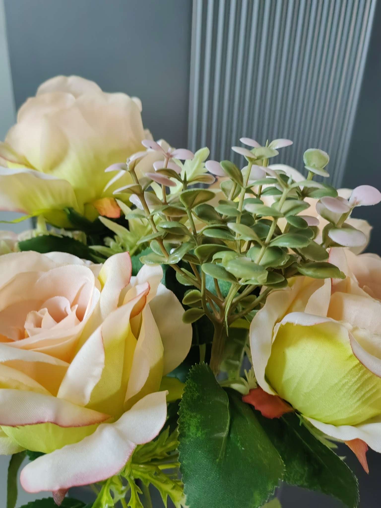 A bouquet of large roses and eucalyptus leaves detail image 2