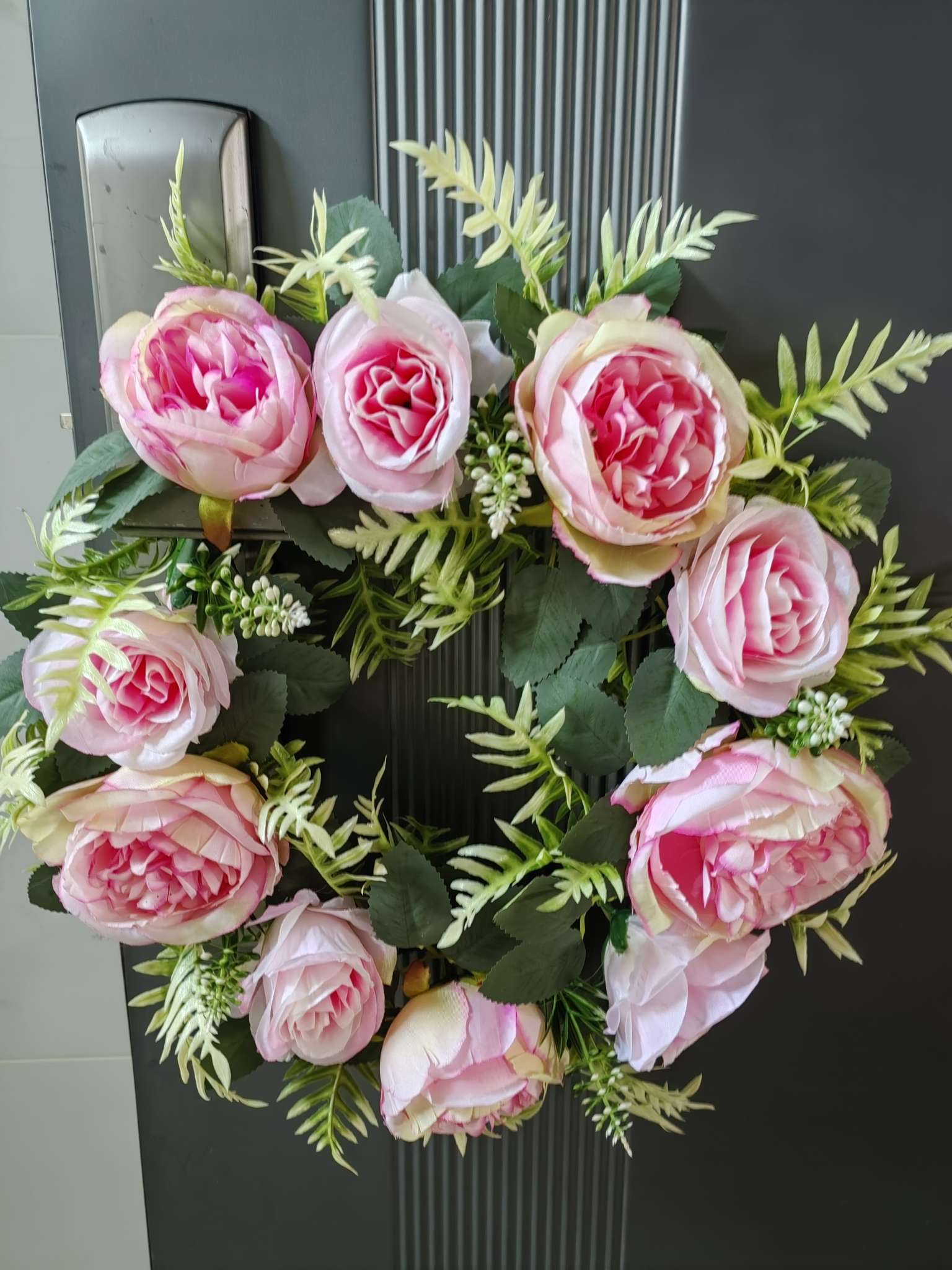 Peony and rose garlands details Picture