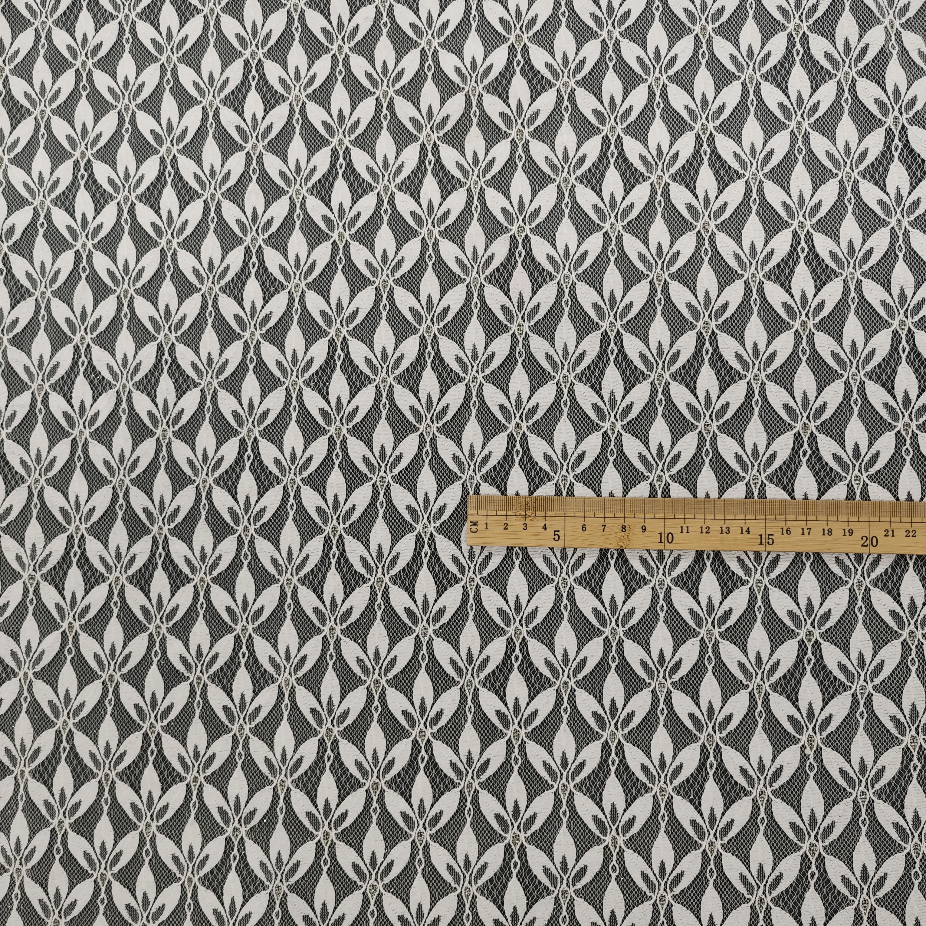 High-quality in-stock gold thread leaf lace clothing fabric, bright silk fabric, sexy cut-out clothing fabric accessories, polyester non-elastic fabric Specification image