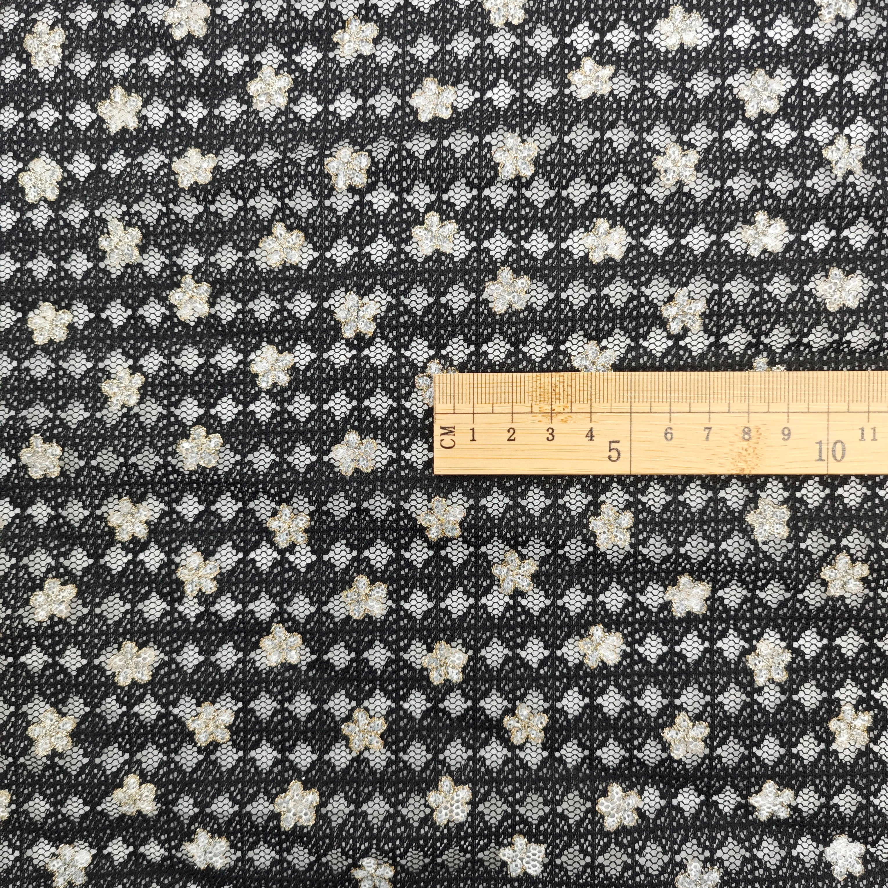 High-quality in-stock small circle gilding process lace clothing fabric, thin and fashionable clothing fabric, auxiliary materials, non-elastic fabric, bright silk fabric details Picture