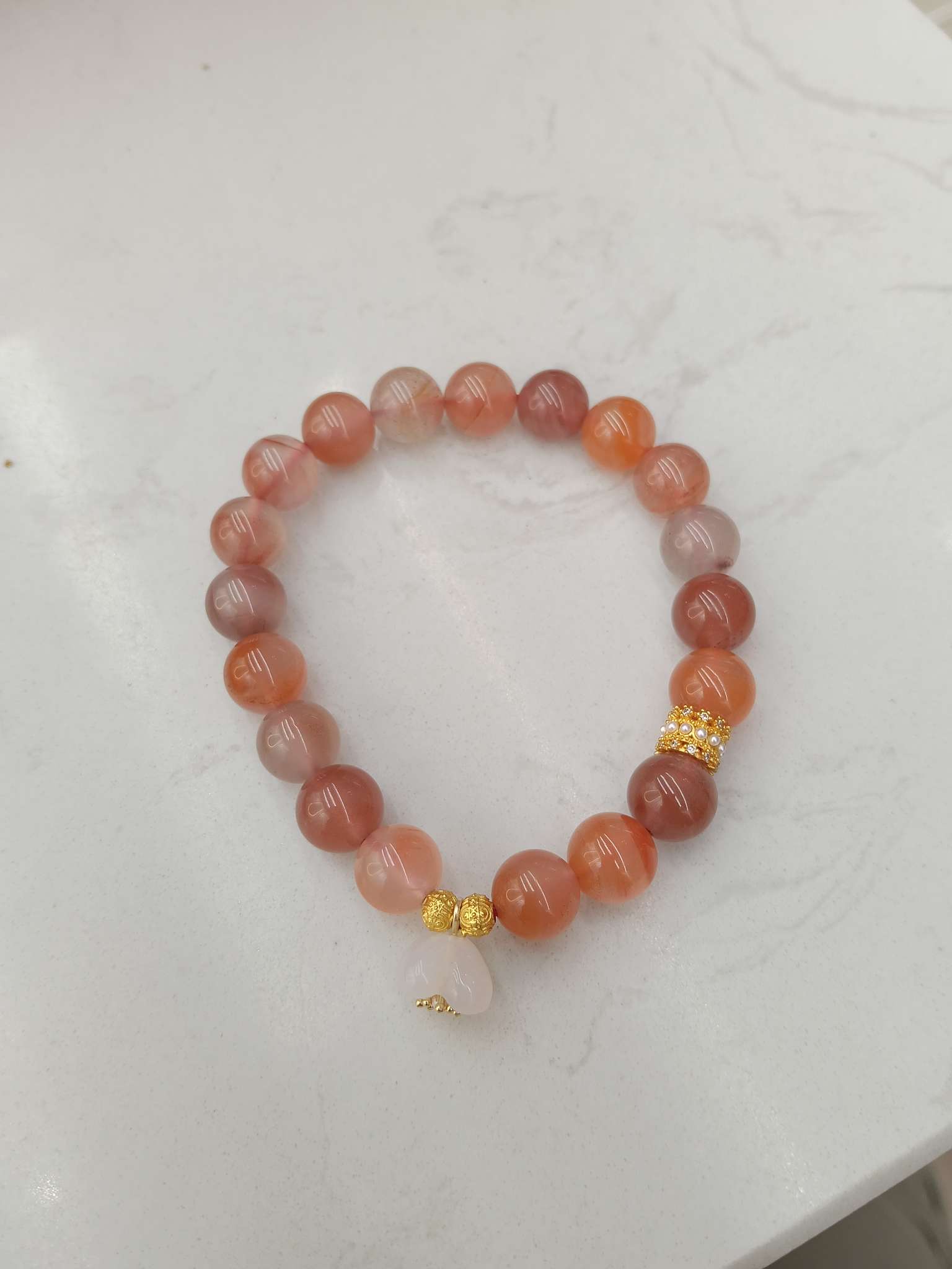 本店可以来样，料加工，原料各种天然宝石，和其它宝石