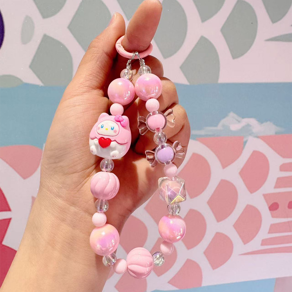 New cartoon resin mobile phone chain wrist anti-loss pendant, beaded camera chain, mobile phone chain, bag, water cup pendant Application Scenario
