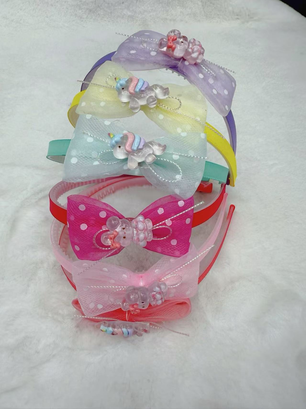 Korean-style women's pearl headband, hairband, hairpin set, hair band, children's style, warm, cute, elegant and fashionable headwear Item Picture