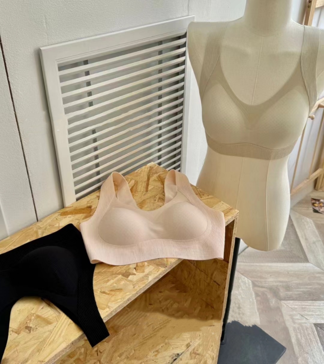 This thin, seamless, soft-supported underwear is breathable without steel rings, featuring a three-dimensional semi-fixed water drop cup and an integrated seamless back design pic 6