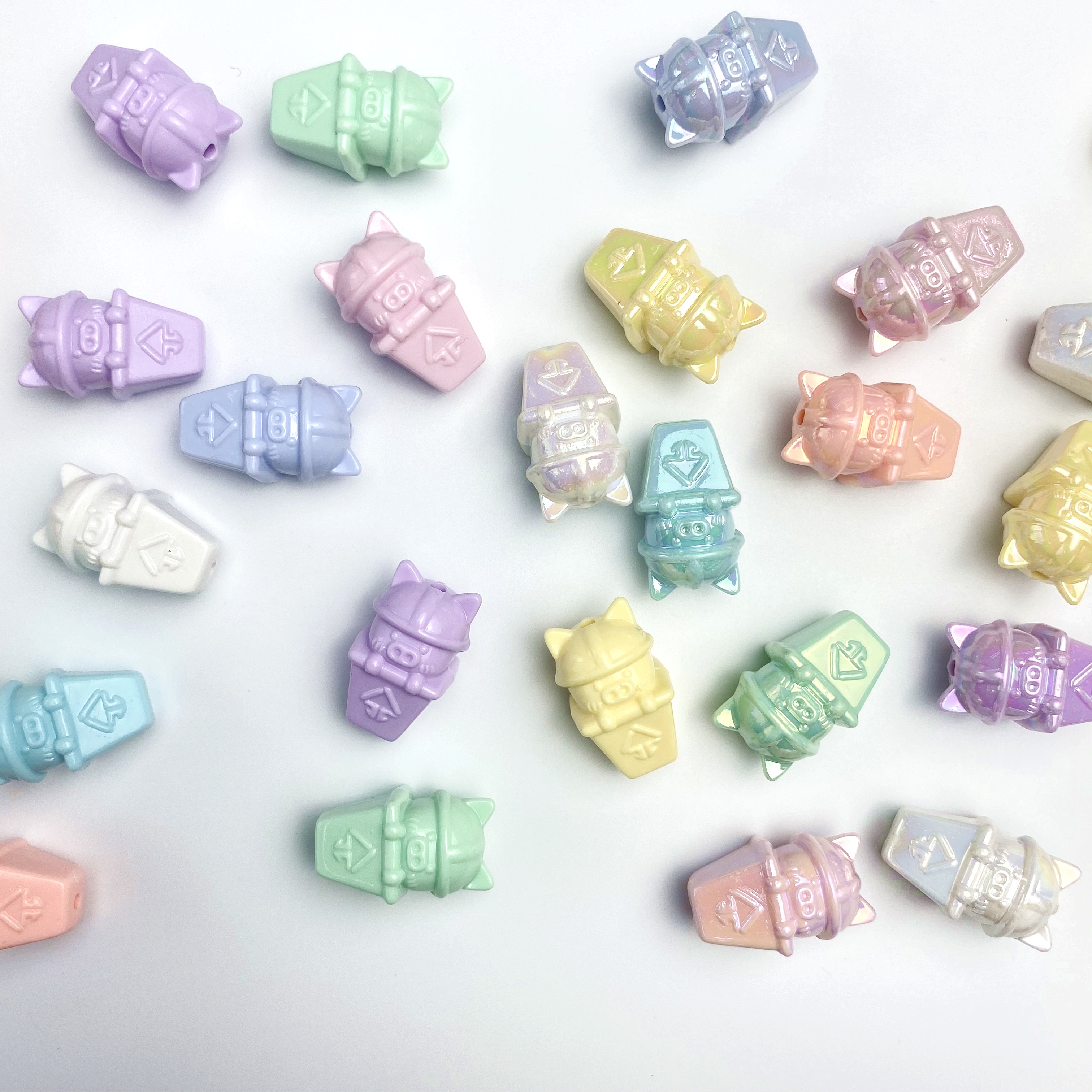 Acrylic solid color ab piggy trash can creative diy mobile phone pendant chain/pendant key chain accessory making materials Application Scenario