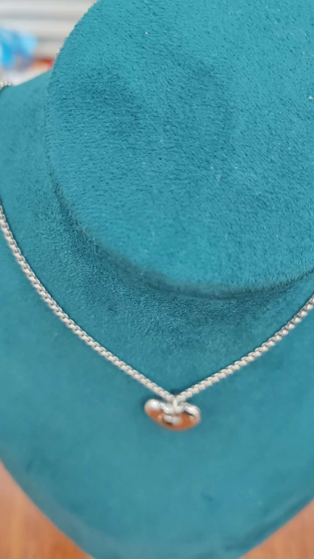 不锈钢的流行饰品，项链，吊坠，耳环，手链，各式的铜配件微镶锆石吊坠配件铜镀金饰品字母锆石吊坠
