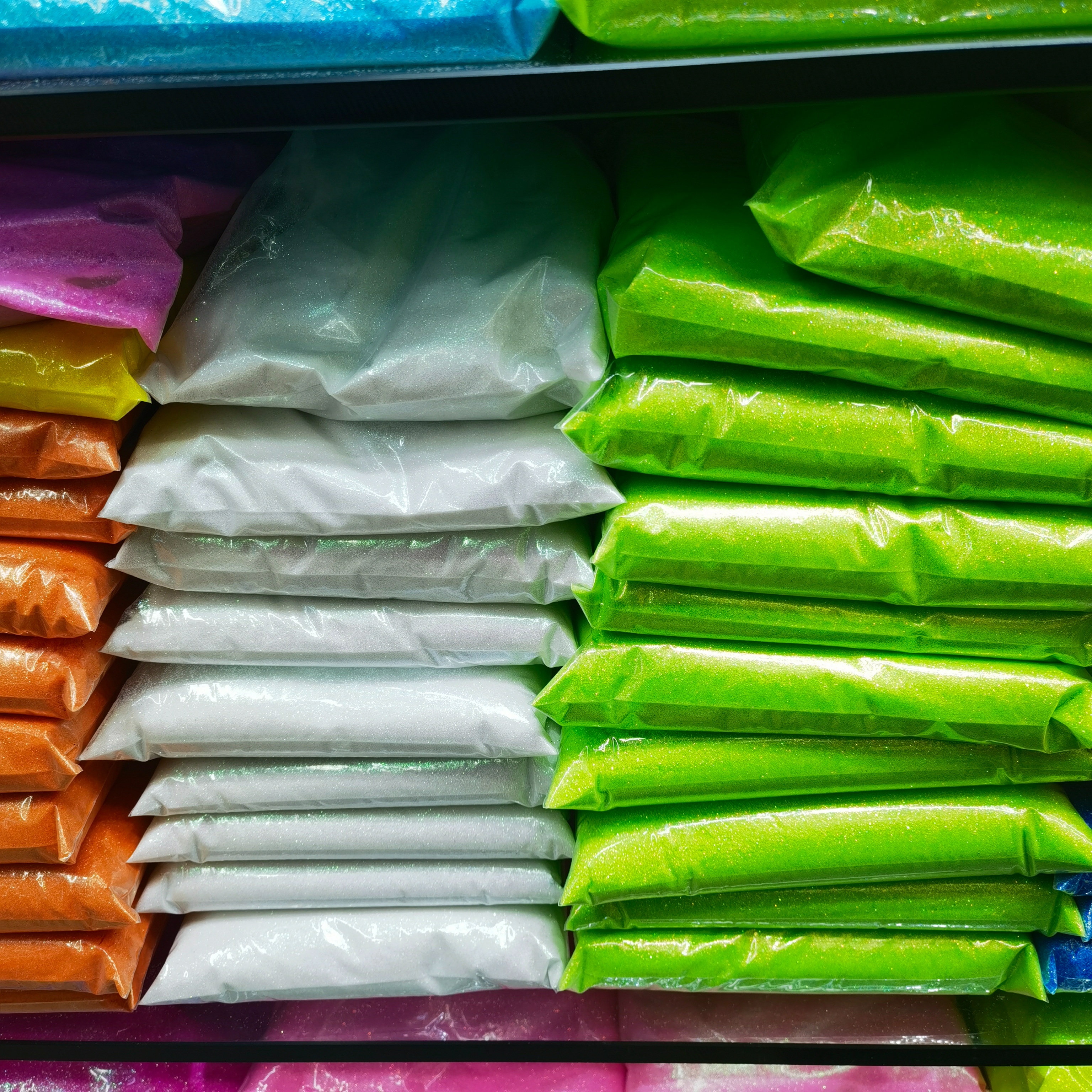 1/128幻彩蓝金葱粉圣诞亮片金粉装潢涂料玻璃砂红闪光厂家批发金粉亮片金葱粉镭射七彩银闪光粉六边形十字绣圣诞礼品美甲美缝详情2