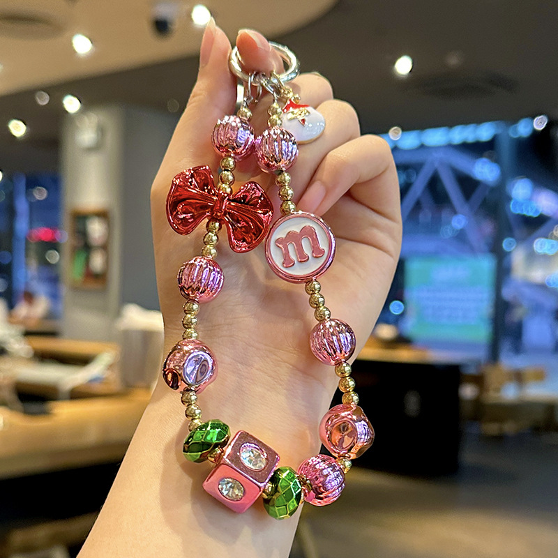 Cross-border best-selling Christmas acrylic diy mobile phone chain pendant, exquisite and high-end for women, handcrafted beaded key chain, short style for women, European and American style detail image 3