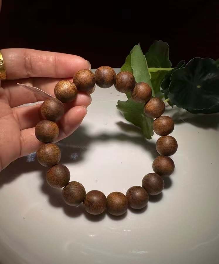 Hainan Yingge Green Qinan 1.5 single-ring Genuine agarwood Bracelet with exquisite gift box set details Picture