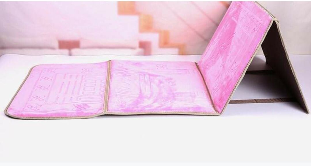 Factory direct sales of home ultra-soft solid color embossed carpet floor mat 55X110CM, comfortable, anti-slip and wear-resistant living room and bedroom decoration carpet pic 1