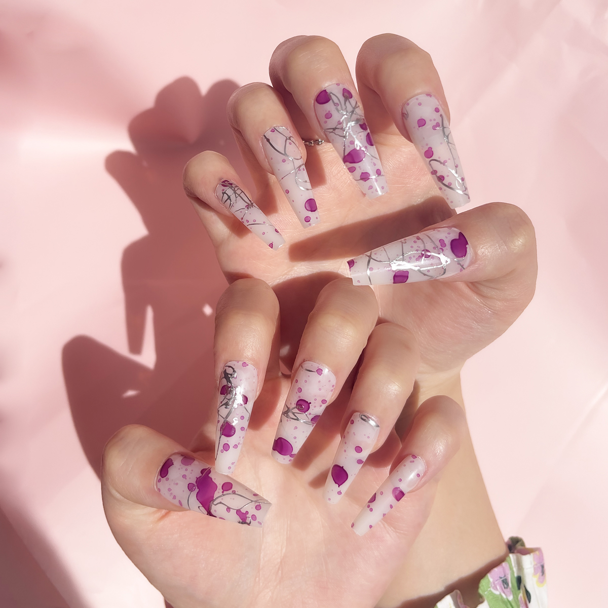 24-piece long trapezoidal nail detachable wearable nail art pieces with purple polka dots