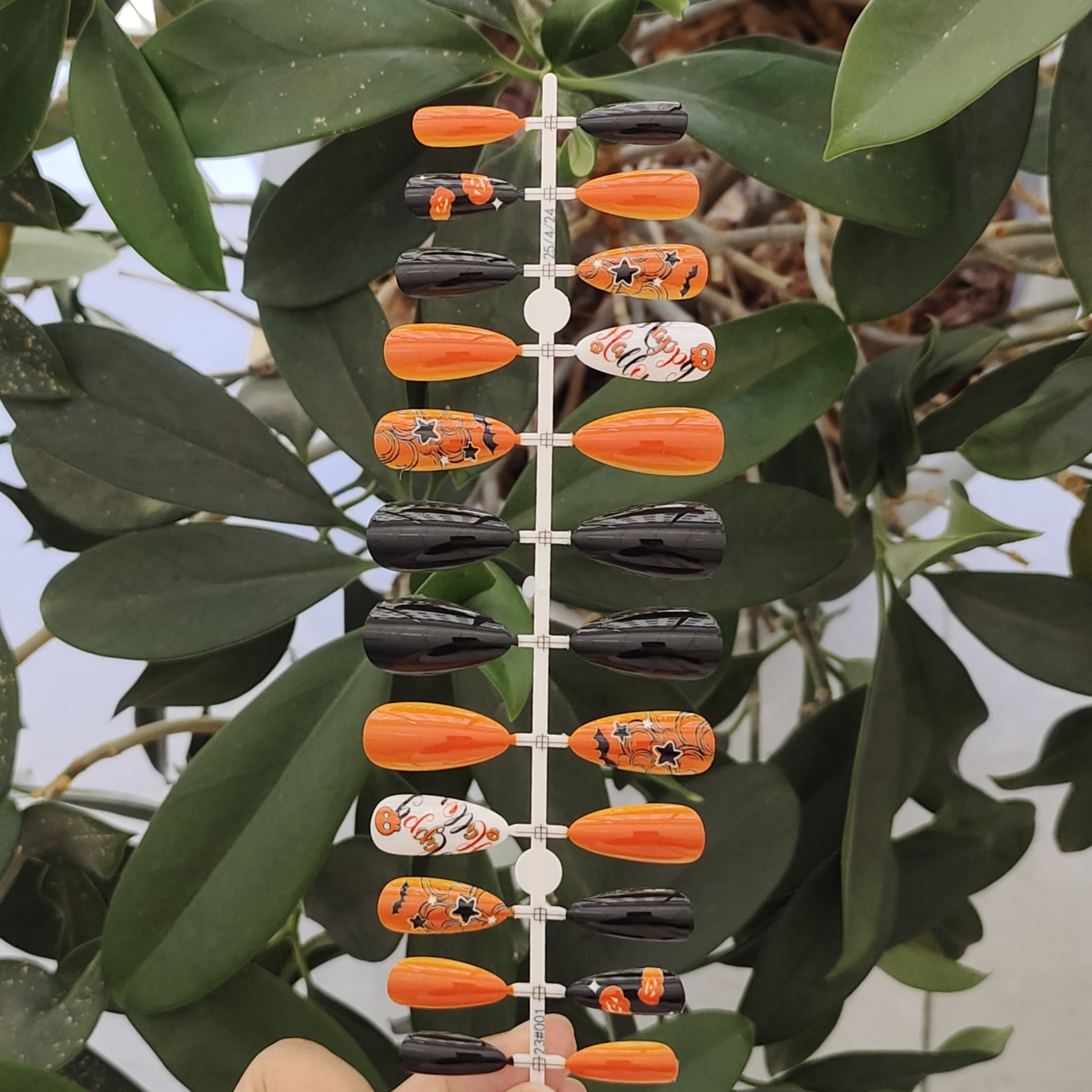 24-piece Halloween-themed almond-shaped nail detachable wearable nail art piece wearable nail