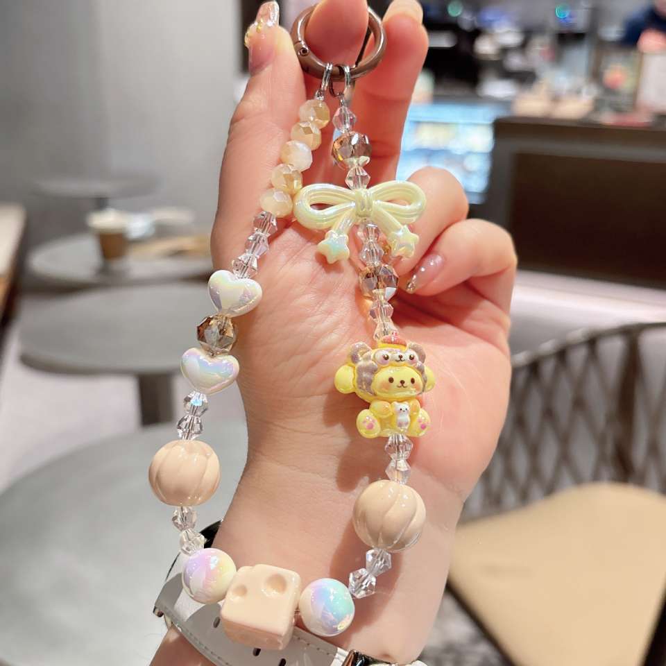 Summer new dopamine baby Sanrio beaded mobile phone chain keychain, portable wrist strap, hanging chain, hanging rope mobile phone chain, women's short style, European and American Application Scenario
