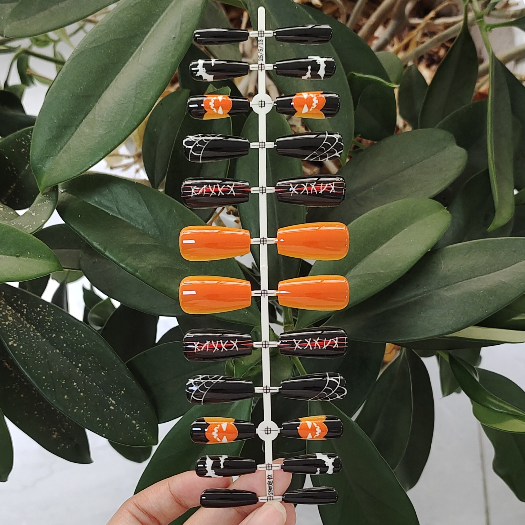 24-piece Halloween-themed trapezoidal nail detachable wearable nail art pieces with spider web pattern