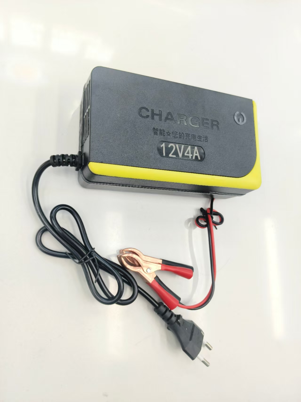  12V充电器汽车摩托车充电器智能修复铅酸电池充电器