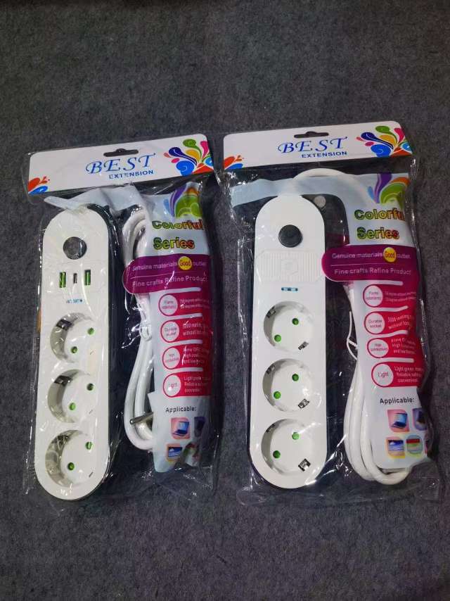 Smart home digital computer equipment dedicated smart power strip, safety protection, multi-functional USB interface, remote control, timed on/off