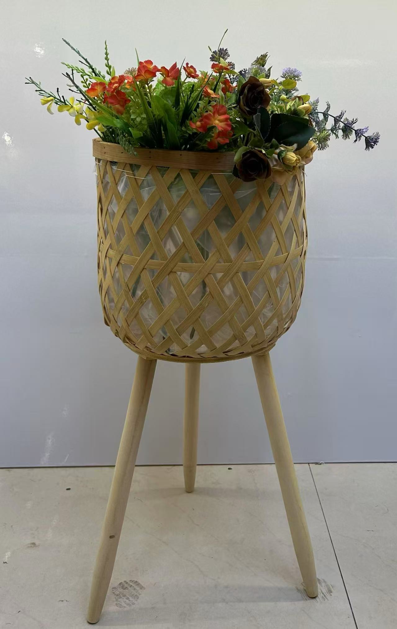 Nordic-style flower stand, hand-woven wood chips, living room balcony, indoor flower POTS, gardening tripod, floor-standing simple plant stand, simple and comfortable style wooden leg flower stand details Picture