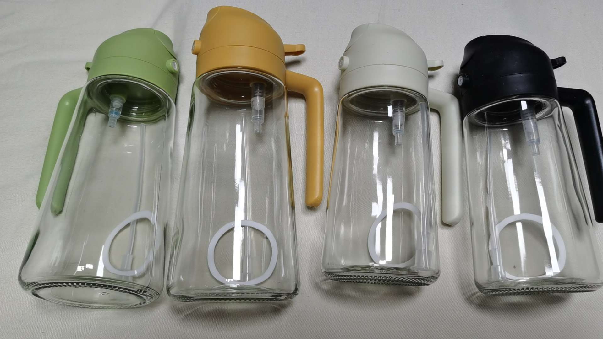 Glass spray bottle, can be inverted and sprayed, kitchen household large-diameter oil bottle, press oil bottle, barbecue and baking oil bottle, oil bottle, plastic stainless steel oil bottle, oil bottle, stainless steel oil bottle, spray bottle undefined