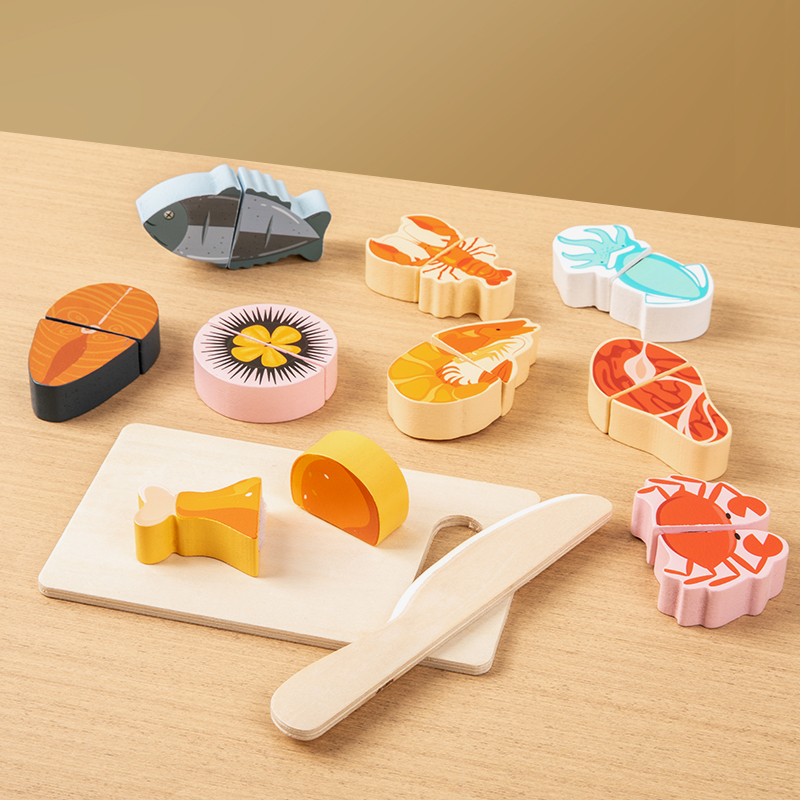 Early childhood education: Children play house, cut fruits, vegetables, food, wooden toys, boys and girls, intellectual magic tricks, suitable for cutting seafood. Three types of cutting seafood. CPC CE export certification full figure