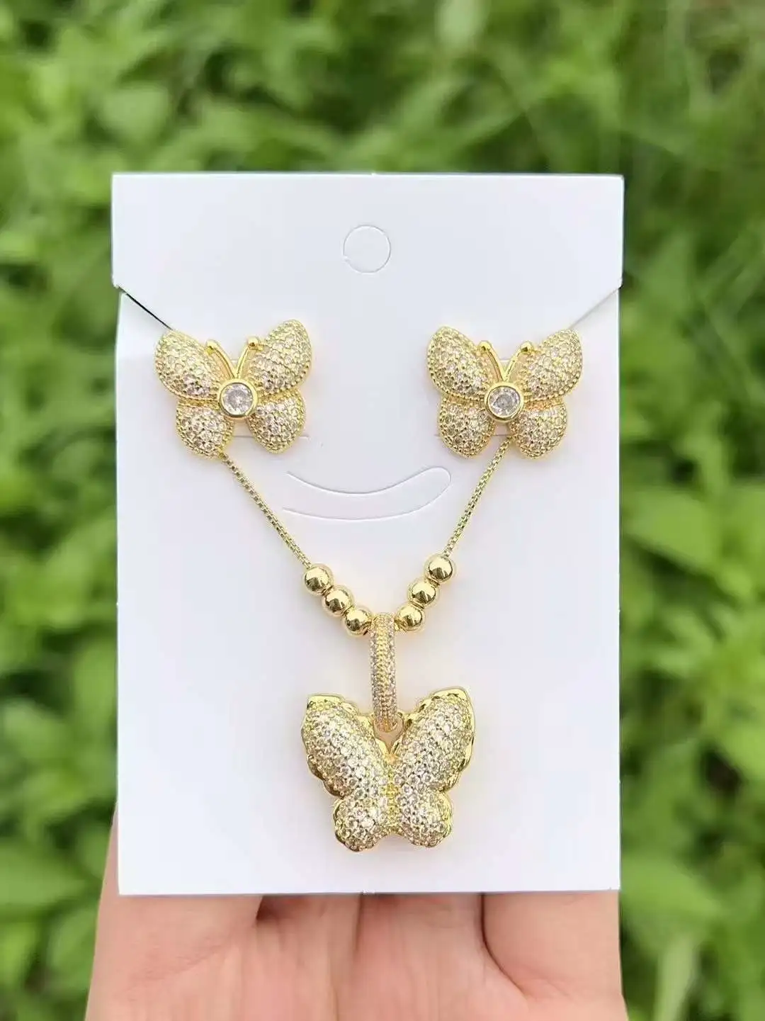 Russian-style zircon necklace jewelry set, a fashionable luxury accessory with exquisite anti-inflammatory design detail image 6