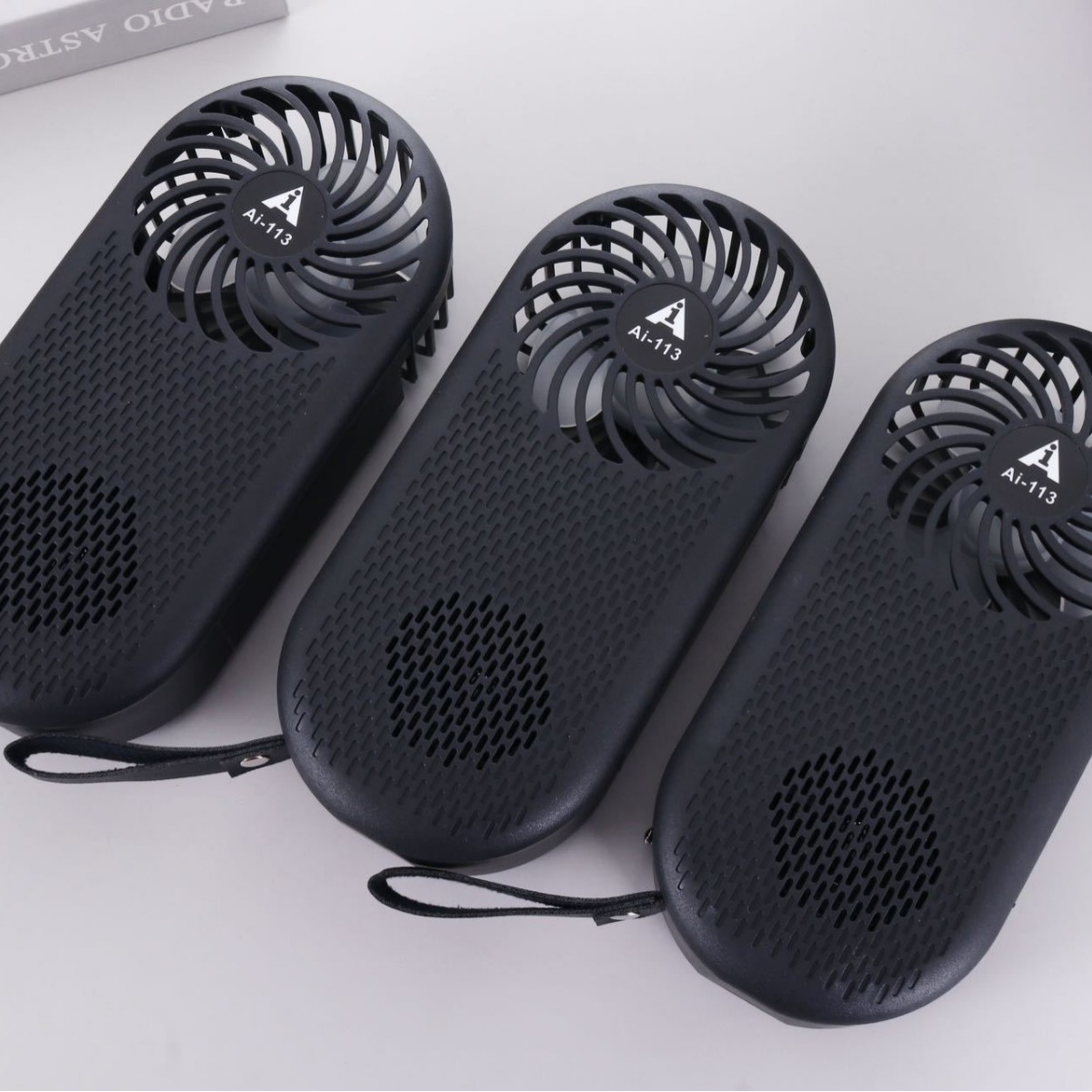 Ai-113蓝牙手持小风扇 户外便携式插卡迷你无线太阳能收音机音响