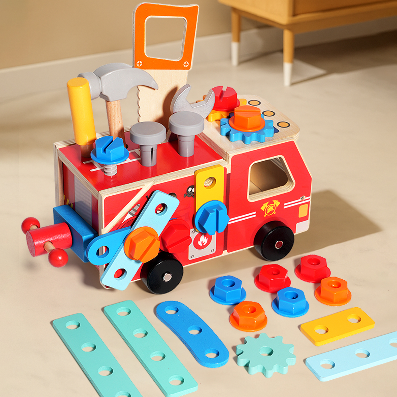 Children's fire engine, nut truck, combination disassembly and assembly vehicle, educational wooden toy, flexible hands-on finger exercise tool vehicle, CPC CE EN71 export certificate full figure