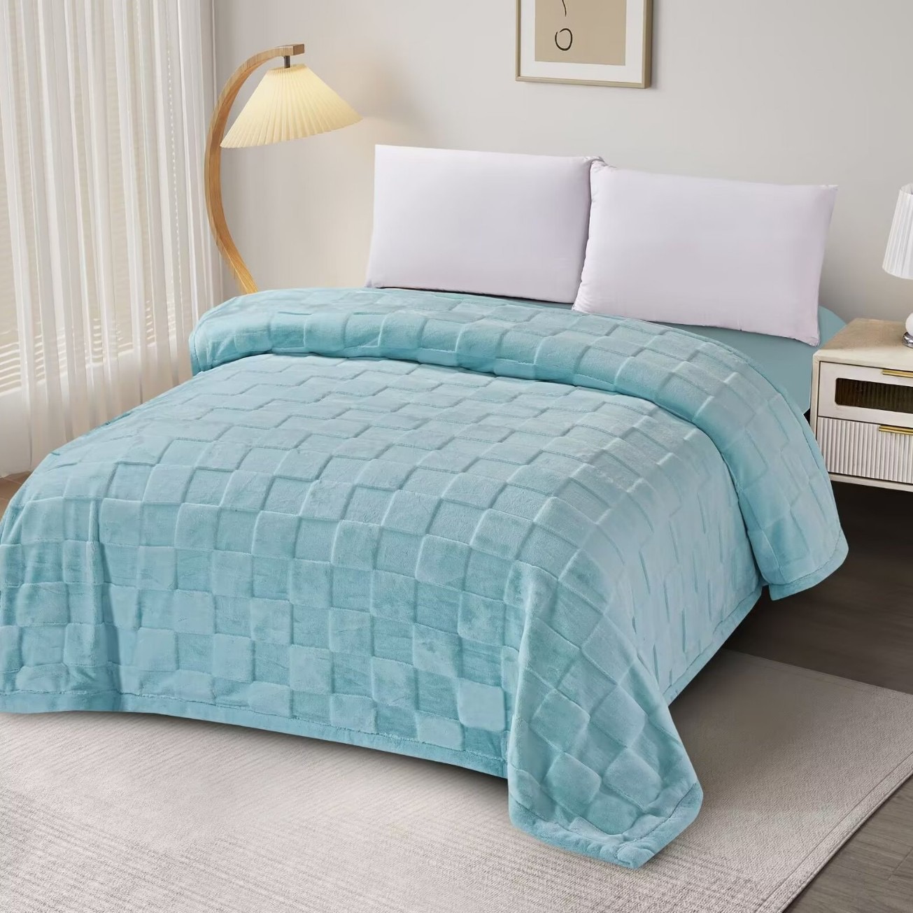 2025年秋冬新款爱阳绒双层加厚毛毯放歌珊瑚绒毛毯仿兔毛婚庆批发 pic 4