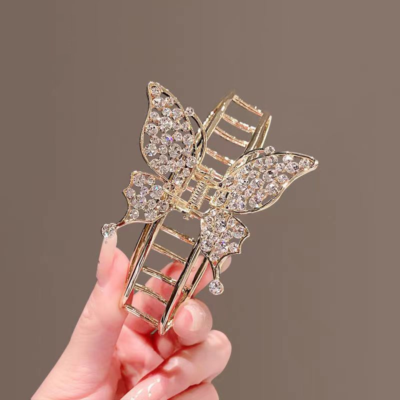 Wholesale French super sparkling water diamond butterfly clips, stylish and niche internet-famous hair clips, fashionable and versatile, outdoor updo headwear Specification image