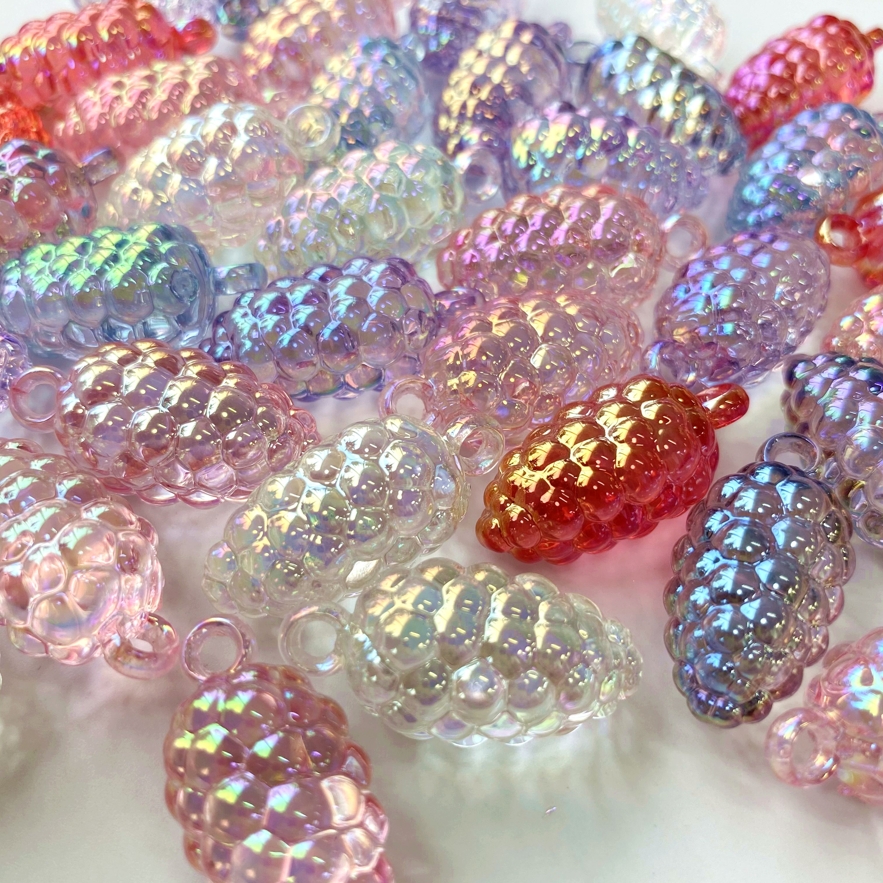 Acrylic uv transparent hanging hole grape string scattered beads pendant diy/mobile phone pendant chain keychain hanging bag pendant accessory materials Application Scenario