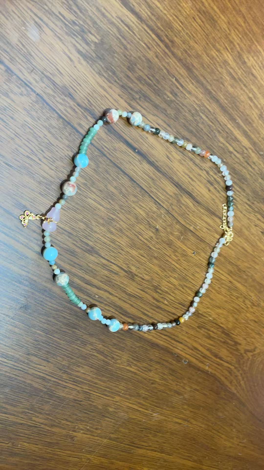 彩色天然石手工串珠蝴蝶项链