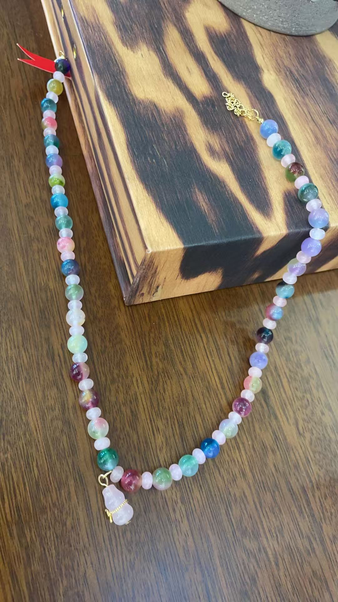 天然彩色石头多巴胺水晶彩虹项链