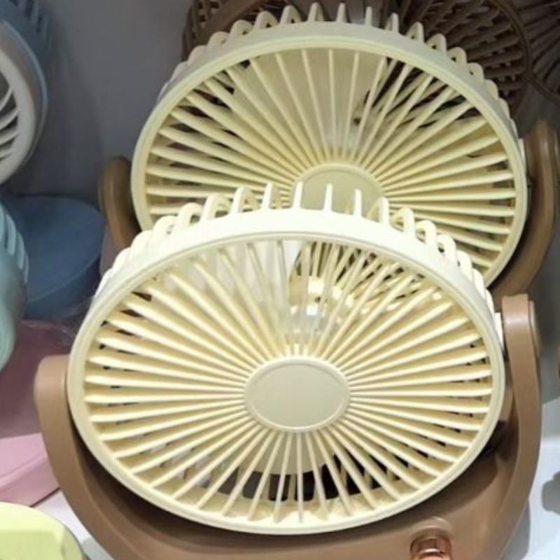 厂家直销儿童出门必备消暑电风扇必备.