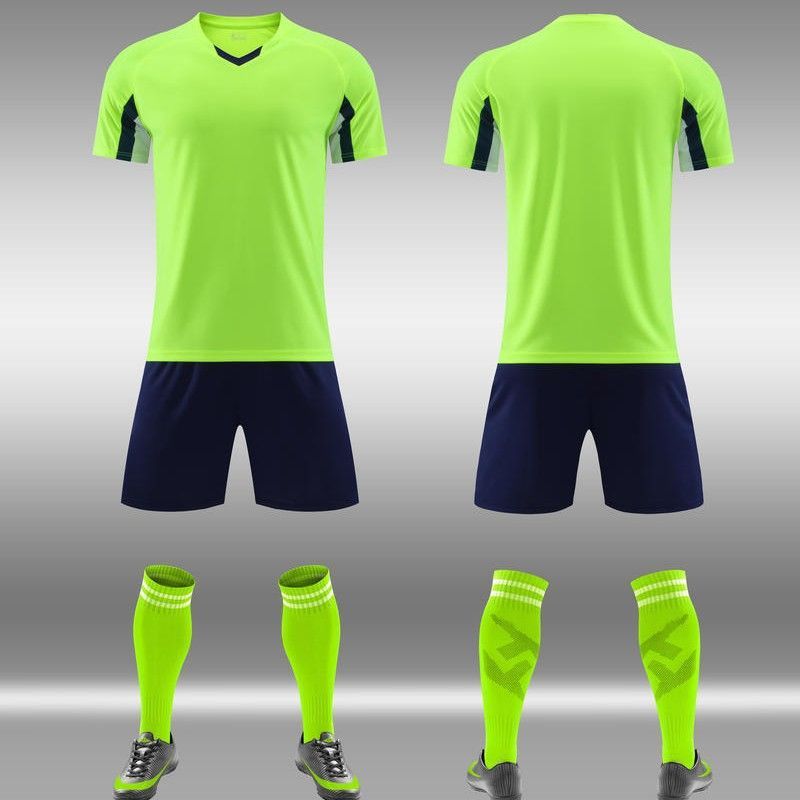 厂家直销训练足球运动服可根据客人需求来样定做01产品图