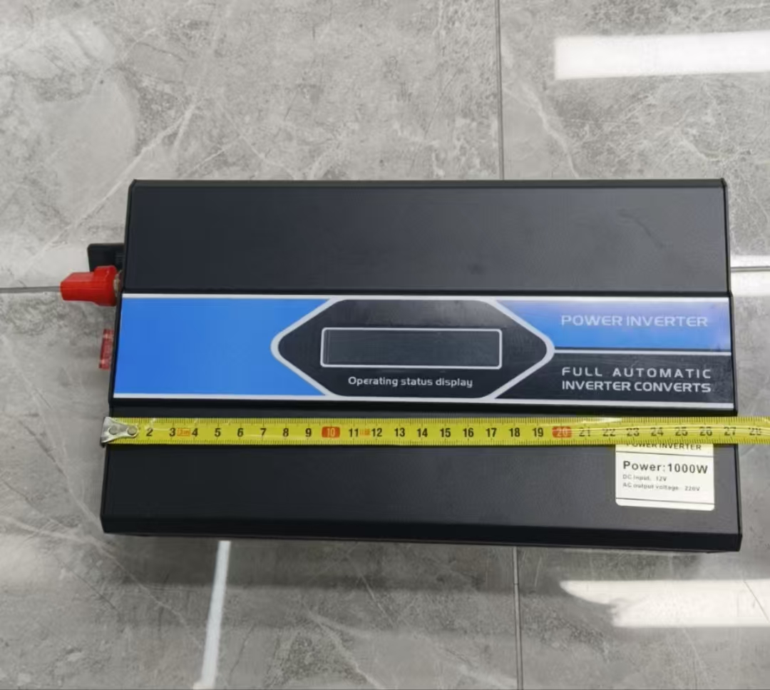 12V-220V 1000W 12V-220V 2000W 带显示器逆变器详情1