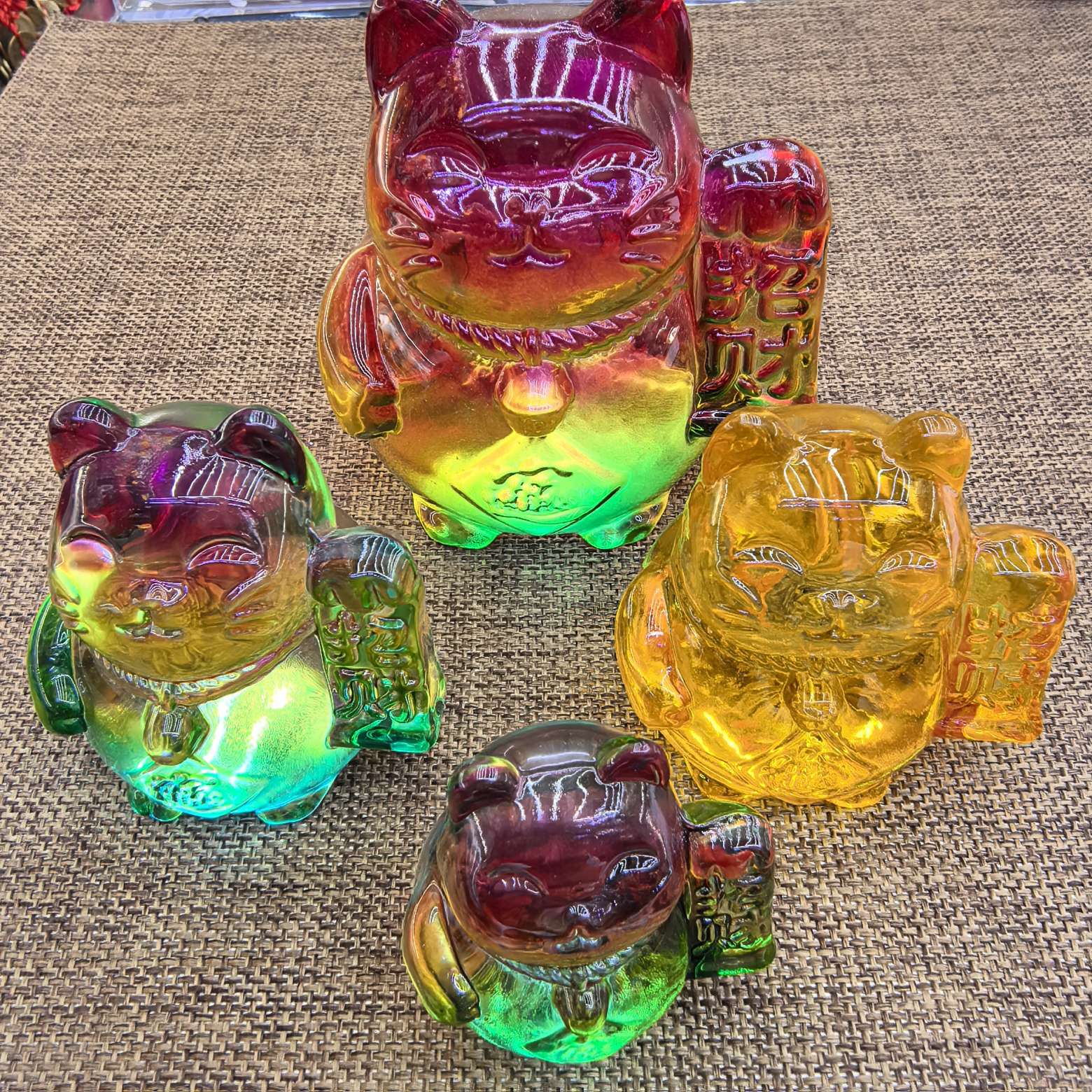 义乌市琳烺工艺品商行  水晶招财猫创意办公室桌面装饰品摆件开业送礼生日礼物