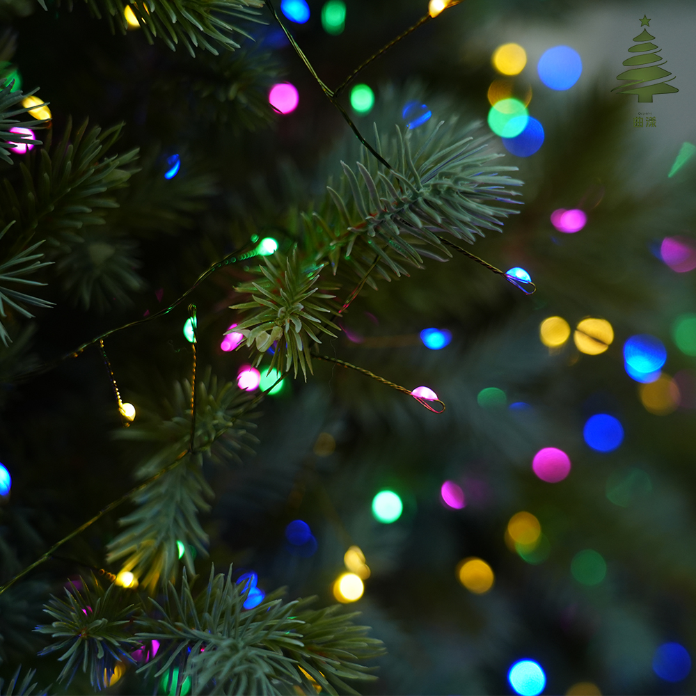 2025 New model 2.1-meter pre-installed LED light Christmas tree, PE/PVC automatic Christmas tree, Christmas decoration tree Item Picture