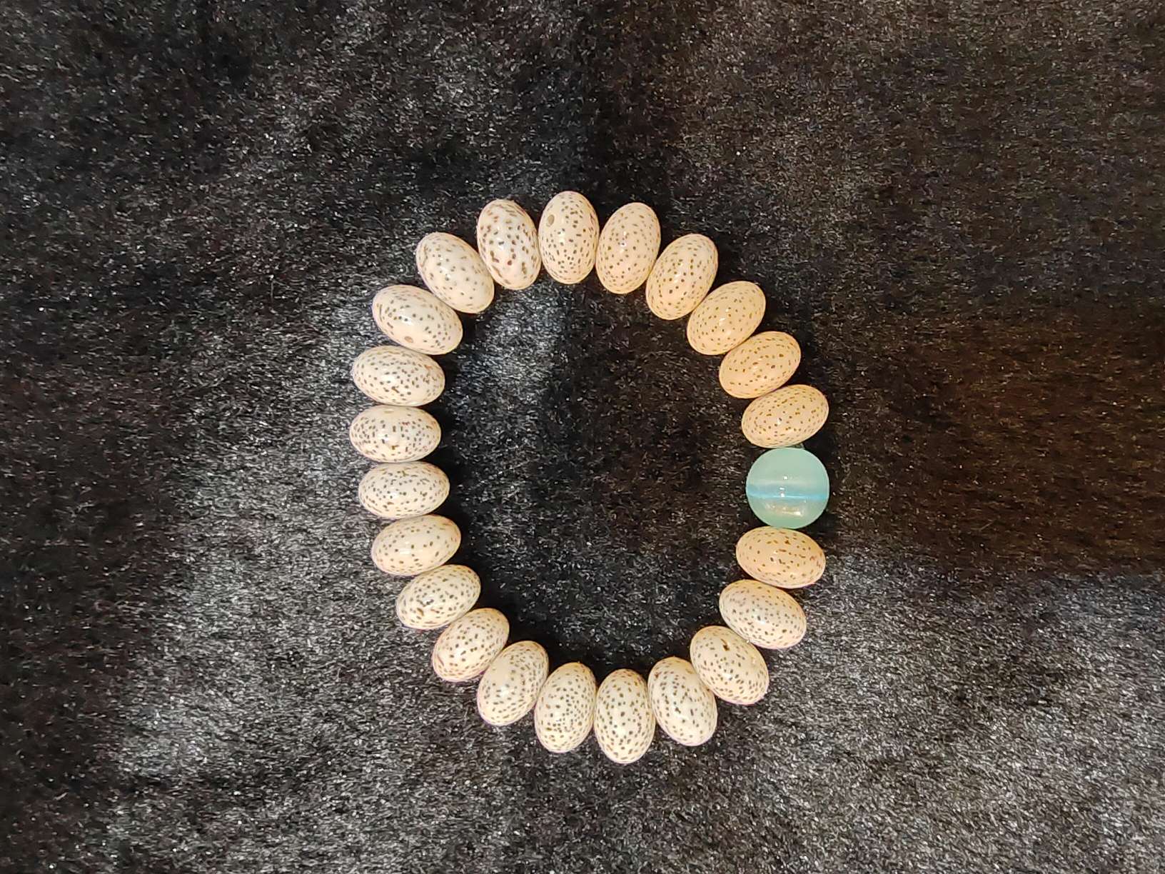 其他材质工艺品实物图