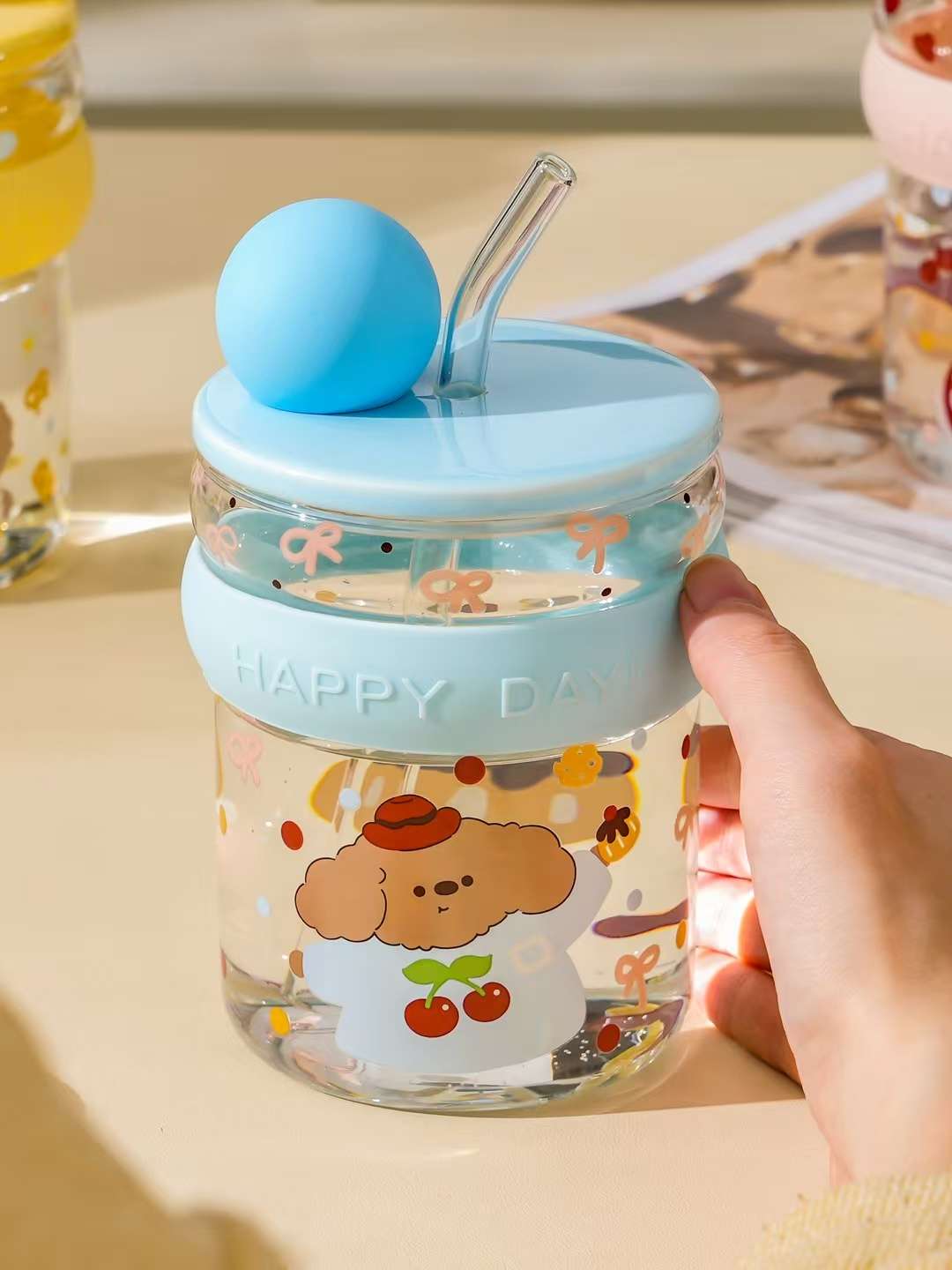 New fashionable high borosilicate happy animal straw glass cup, heat-resistant silicone case, home good item, girl's heart flower tea cup, juice cup, milk cup, office and home high appearance level transparent glass handicraft, explosion-proof water cup 500ml detail image 7