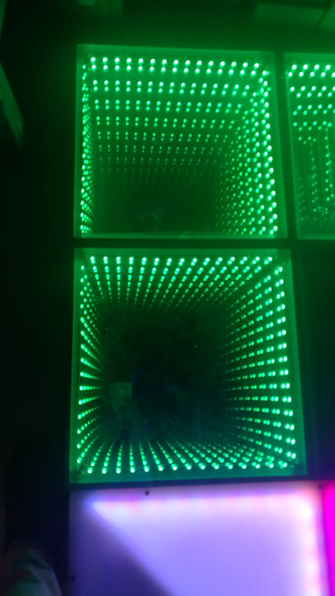 Cross-border stage lighting, floor tile lights, LED mirror surface, outdoor floor lights, live-streaming rooms for Internet celebrities, wedding dancing, DJ abyss mirror, thousand-layer floor tile lights, factory direct sales Specification drawing