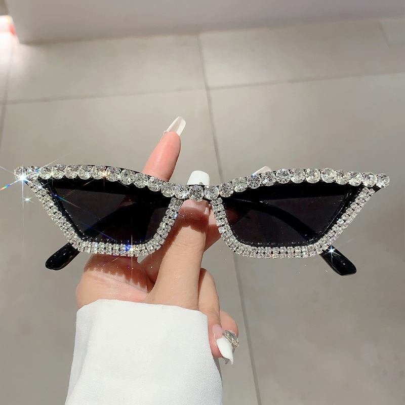 Handcrafted Brick-Encrusted Fashionable Frame Glasses, Unisex Trendy Accessories, Lightweight And Comfortable Eyewear Accessories, Anti-Blue Light Eye Protection, Decorative Stage Glasses Item Picture