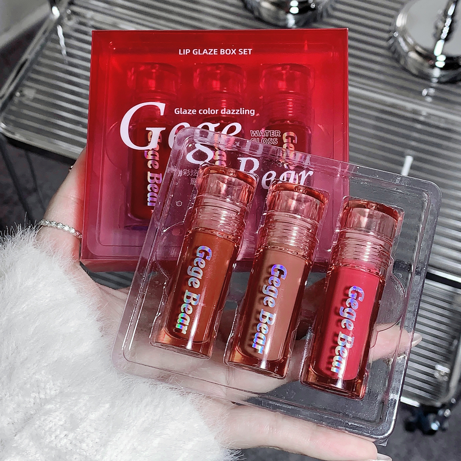 Gege Bear Sparkling Sparkling Lip Gloss Set Box, Mirror-Like Pouty Lips Moisturizing, Not Easy To Stick To Cups, Long-Lasting Lipstick For Cross-Border Use details Picture