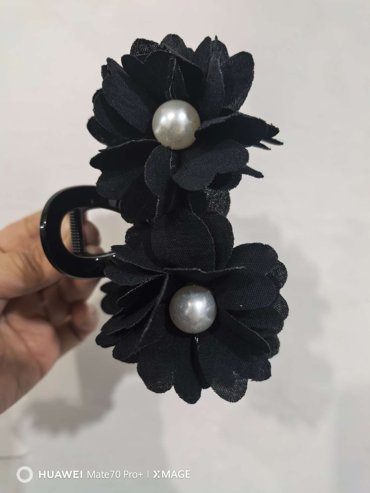 Korean-style simple and elegant headwear, versatile hair accessory, ladies' elegant grabber, Eugensa pearl double flower elegant grabber. Specification image
